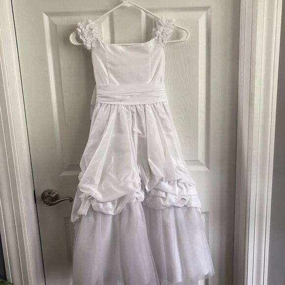 Joan Calabrese Girls formal dress in white aged 7 - Picture 4 of 12